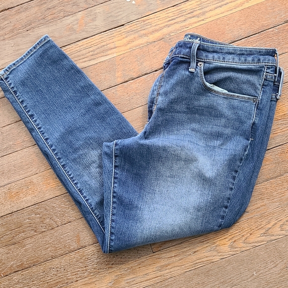 Universal Thread Jeans Medium Wash Mid Rise Skinny 14/32S - Picture 15 of 16